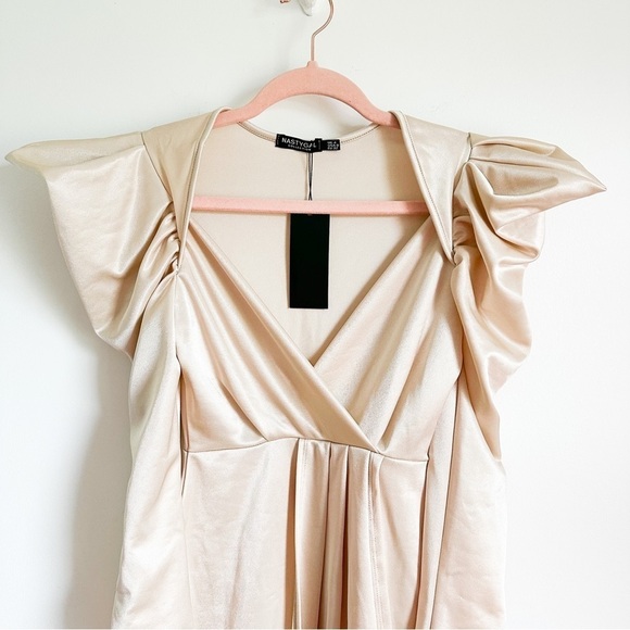 NWT Nasty Gal Champagne Scuba Satin Power Shoulder Draped Dress sz 0 - Picture 7 of 12